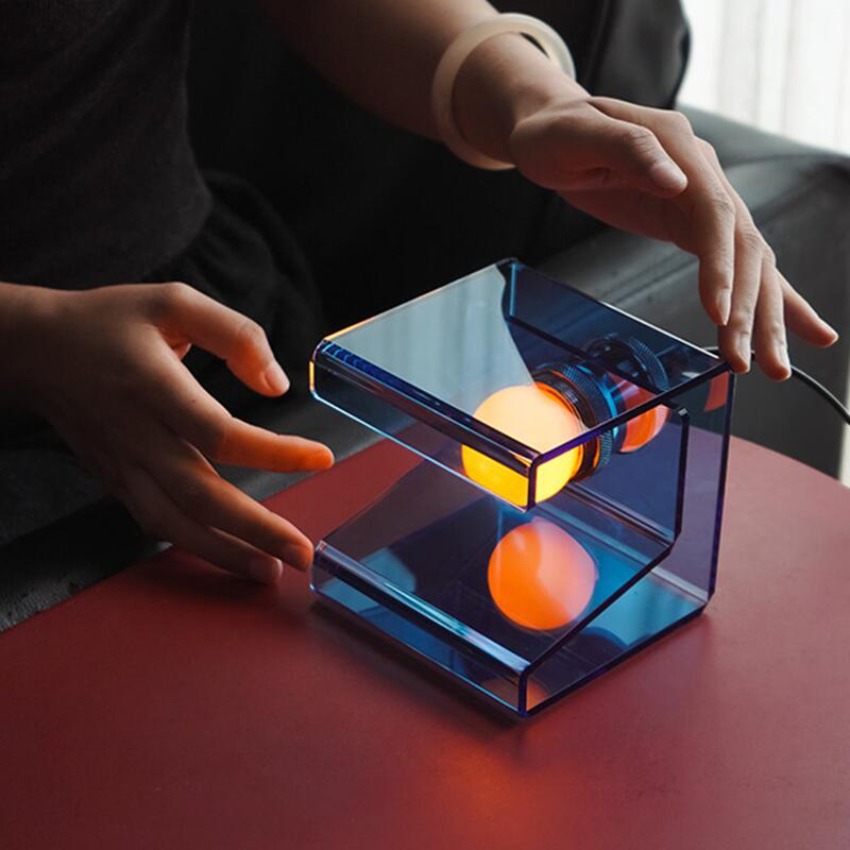 Modern Acrylic Cube Table Lamp - огляд і ціна Desk Setup Minimalist